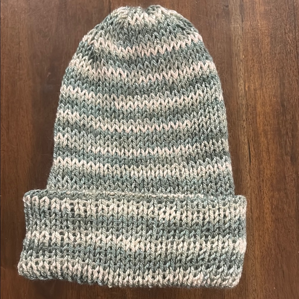 Stylish Knit Beanie - Gray and White